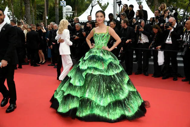 Raline Shah di Red Carpet Cannes Film Festival