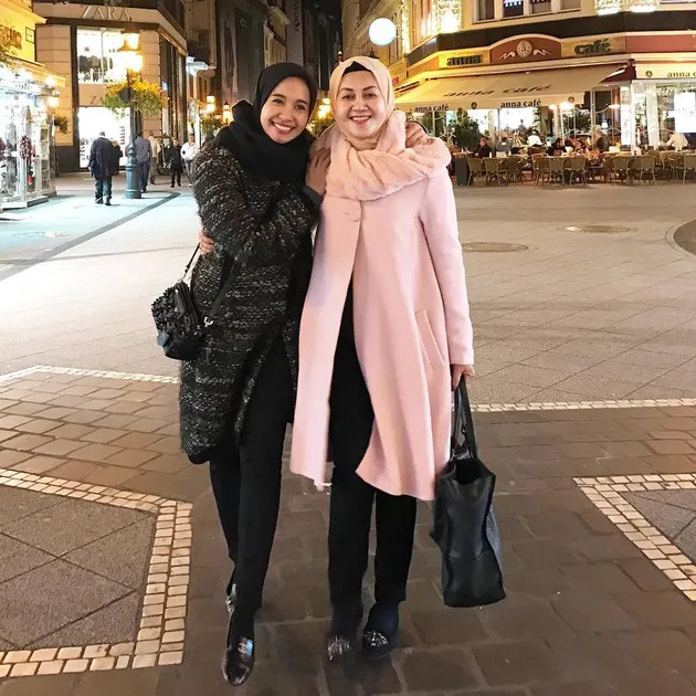 hari ibu, sophia latjuba, angel karamoy