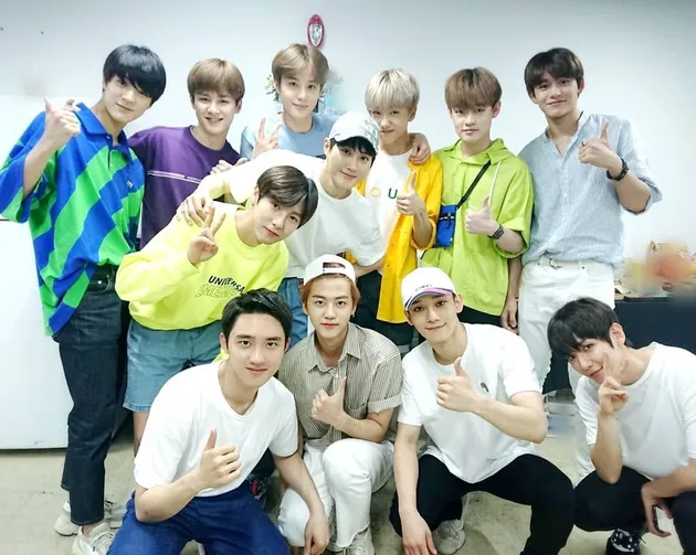 Konser EXO ElyXiOn dot