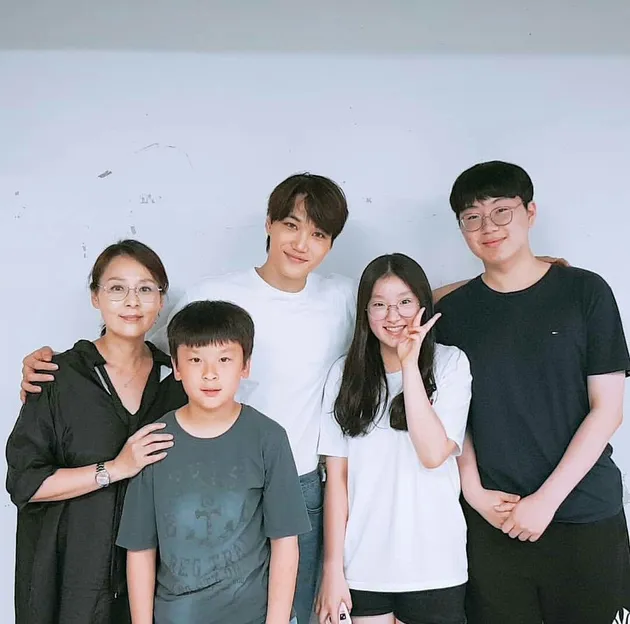 Konser EXO ElyXiOn dot