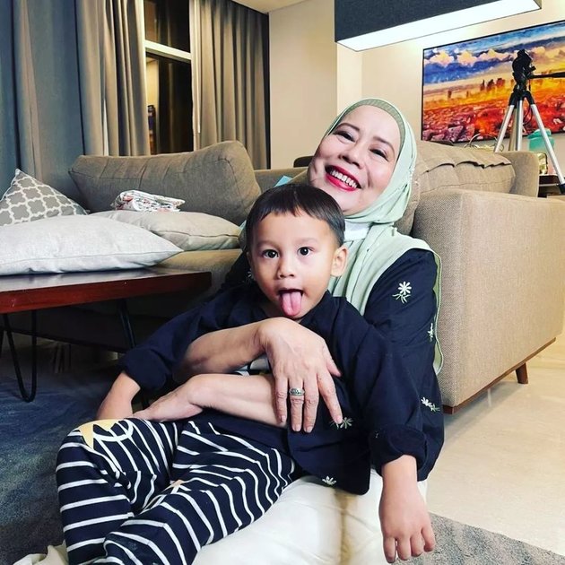 Beautiful Celebrities Who Are Already Grandmothers, Donna Harun's Legendary Eternal Youth, the Latest Ones Are Ashanty and Krisdayanti