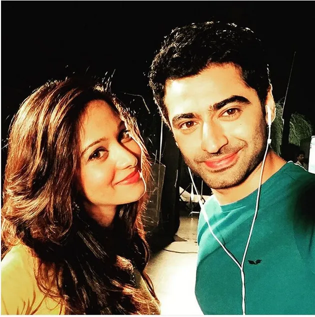 SELFIE PREETIKA RAO-HARSHAD ARORA, PEMAIN 'BEINTEHAA' BAK 