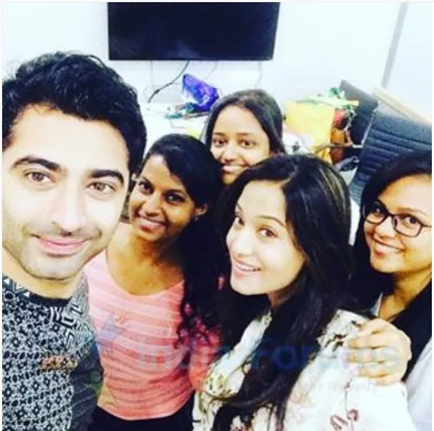 SELFIE PREETIKA RAO-HARSHAD ARORA, PEMAIN 'BEINTEHAA' BAK 