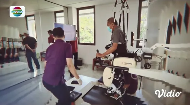 Potret terkini tukul Arwana usai jalani operasi.