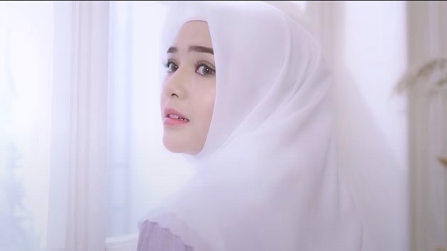Formerly Suspected of Changing Religion, 11 Photos of Amanda Manopo as a Hijab Model - Making Netizens Enchanted with Her Beauty