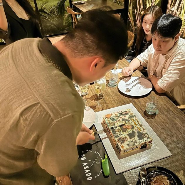 Seungri Celebrates Birthday in Thailand with 2 Women, 8 Photos - Happy Surrounded by Friends
