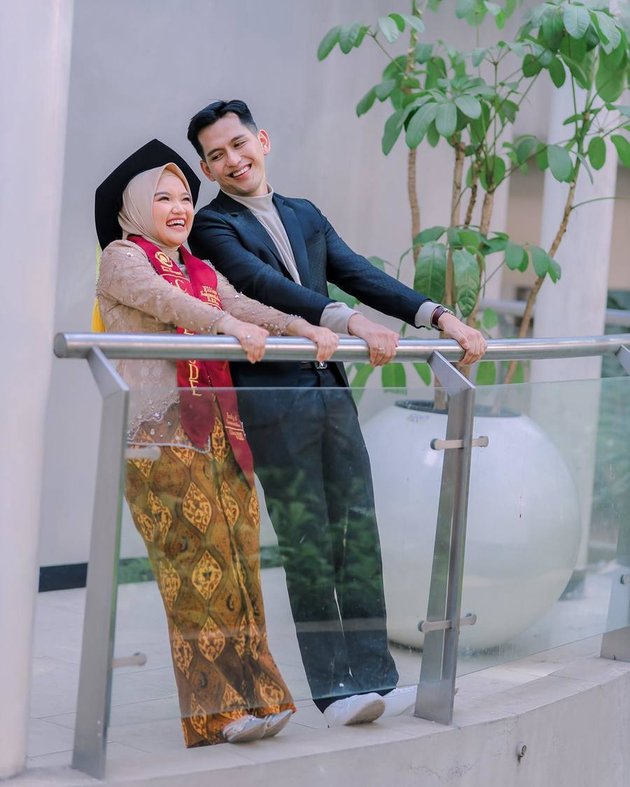 Once Called The Next Leslar, Here are 8 Photos of Nabila LIDA and Ilyas Bachtiar Getting Closer - Doing 'Prewed' Again