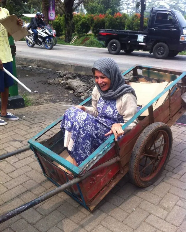 monica oemardi, angling dharma