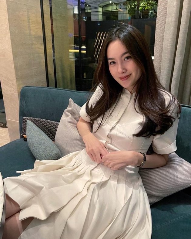 Disgusted with her genitals, here are 10 facts about Nong Poy, the Most Beautiful Transgender who will soon marry Crazy Rich Thailand - Becoming a Research Leader