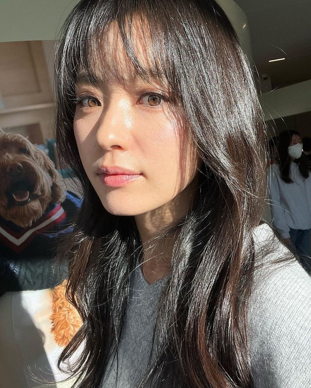 Han Hyo Joo's Latest Photo with Super Short Hair, Saying Goodbye to Long Hair