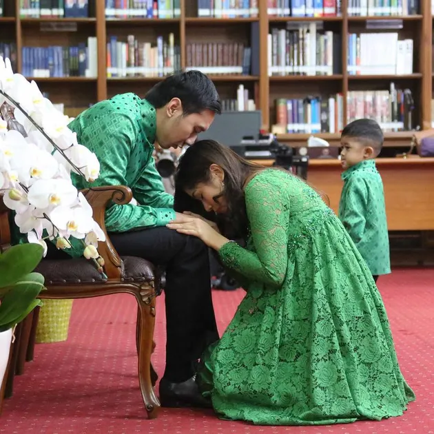 SEMPURNA, FOTO-FOTO LEBARAN KELUARGA SBY INI PANEN PUJIAN 