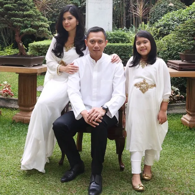 SEMPURNA, FOTO-FOTO LEBARAN KELUARGA SBY INI PANEN PUJIAN 