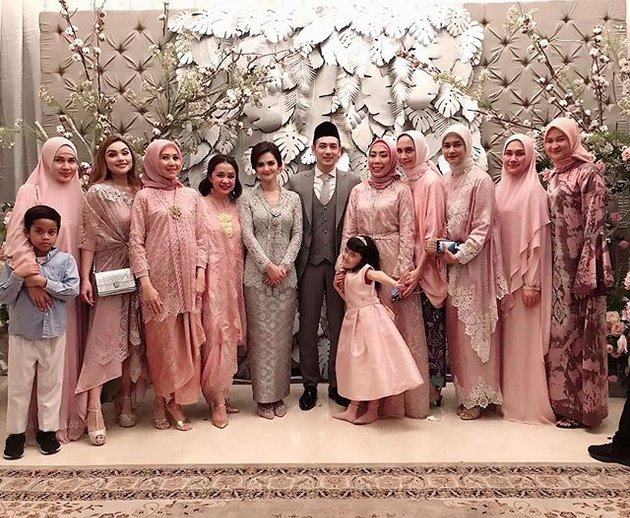 Smiles of Cut Tari and Richard Kevin After Officially Getting Married, Happy Together with Friends & Family