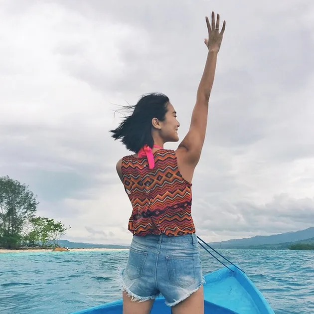 Liburan Dominique Diyose