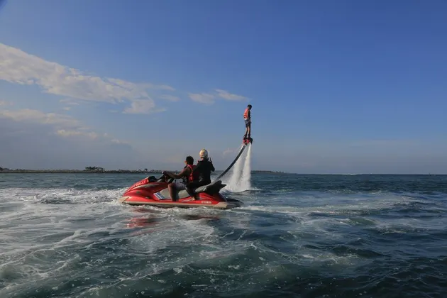 flyboarding