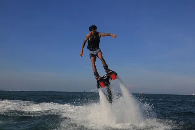 flyboarding