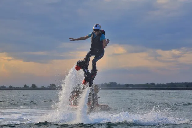 flyboarding