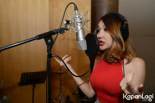 Lucinta Luna - Semalam Bobo Dimana