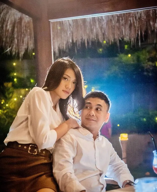 Raditya Dika - Anissa Aziza