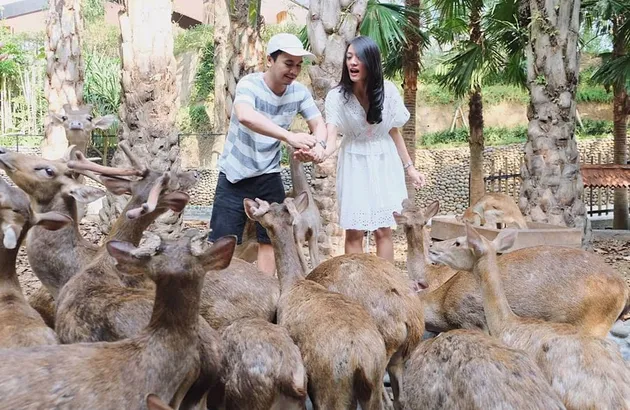 Raditya Dika - Anissa Aziza
