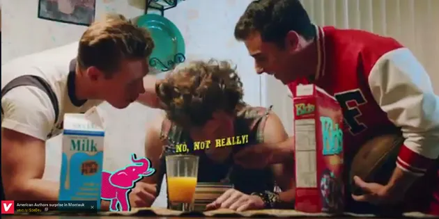 Klip She\&#039;s Kinda Hot\&#039;, Kisah Nyata Ashton Irwin 5 SOS?