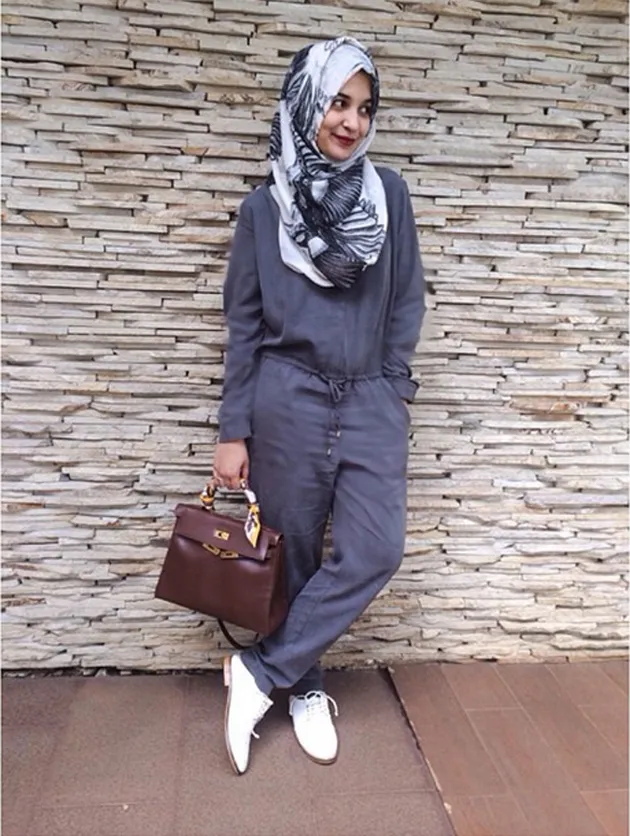 Shireen Sungkar dan Hijabnya