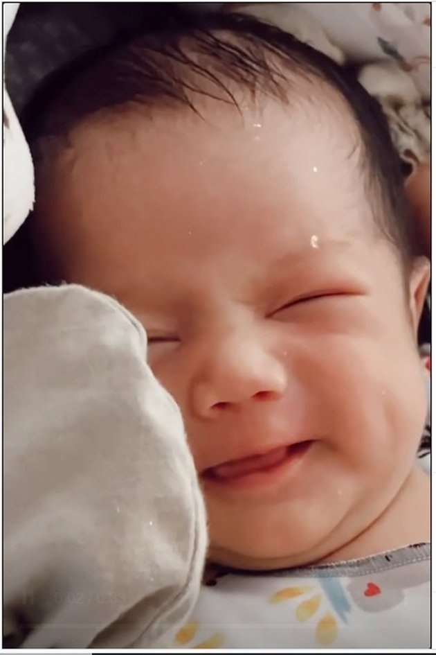 So Cute and Funny, Check Out the Latest Pictures of Baby Bible Felicya Angelista and Caesar Hito - The Dimples and Chin Cleft Become the Highlight