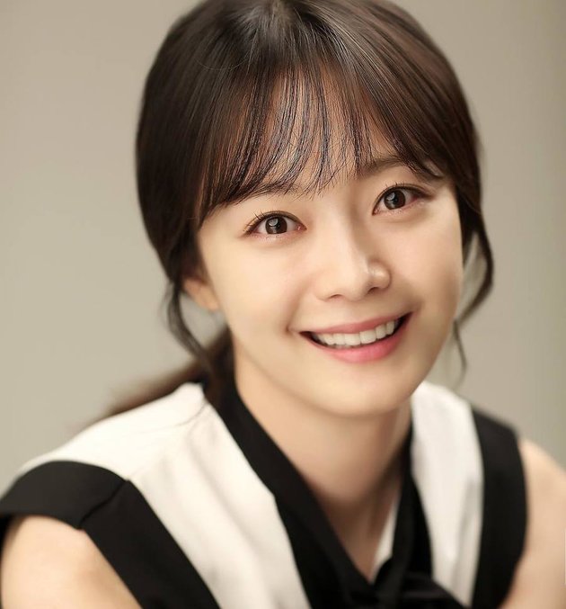 Ready to Deepen the Role of Pelakor, Peek 8 Portraits of Jeon So Min, the Cast in the Korean Drama 'SHOW WINDOW' 