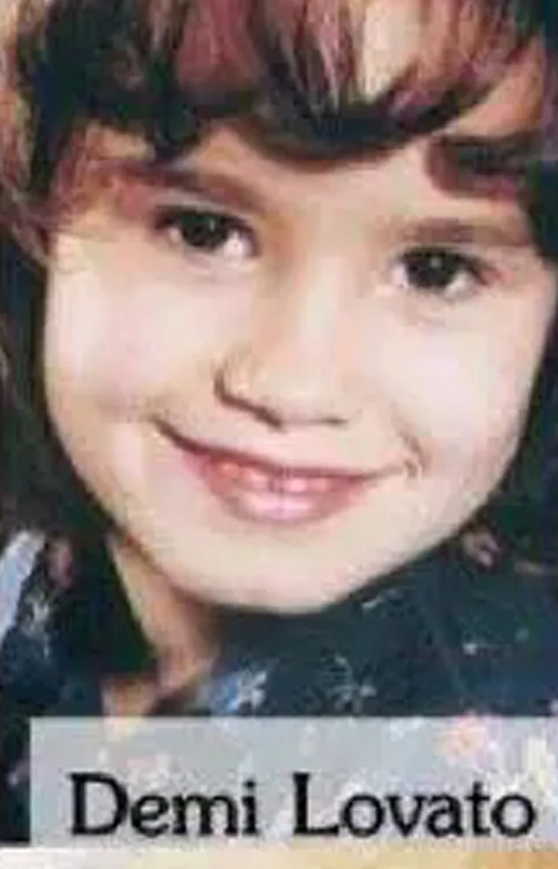Foto Kecil Penyanyi Tersohor Dunia