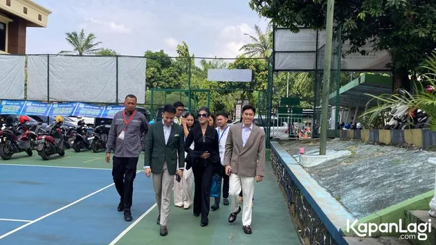 Ibu Tasya Farasya Datang ke Pengadilan Agama
