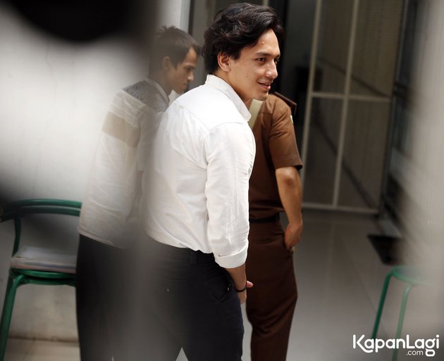 Postponed Hearing, Jefri Nichol Not Disappointed and Conveys This Message to Fans