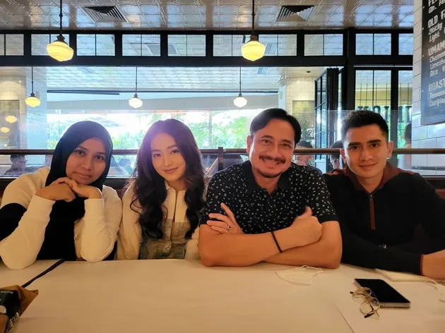 Sarni Ibu Sambung Verrell Ibu Tiri Verrrell sederhana jarang tersorot