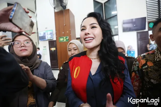 Sidang Nikita Mirzani