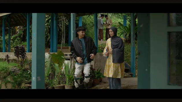 Dinda Hauw dan Rey Mbayang main film bareng