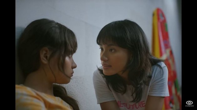 Synopsis of 'LIKE & SHARE', a Film that has Sparked Controversy even before its Release - Starring Arawinda Kirana and Aurora Ribero