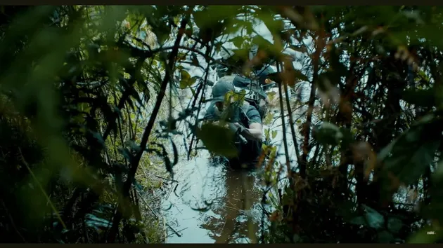 Perang di Papua film TIMUR