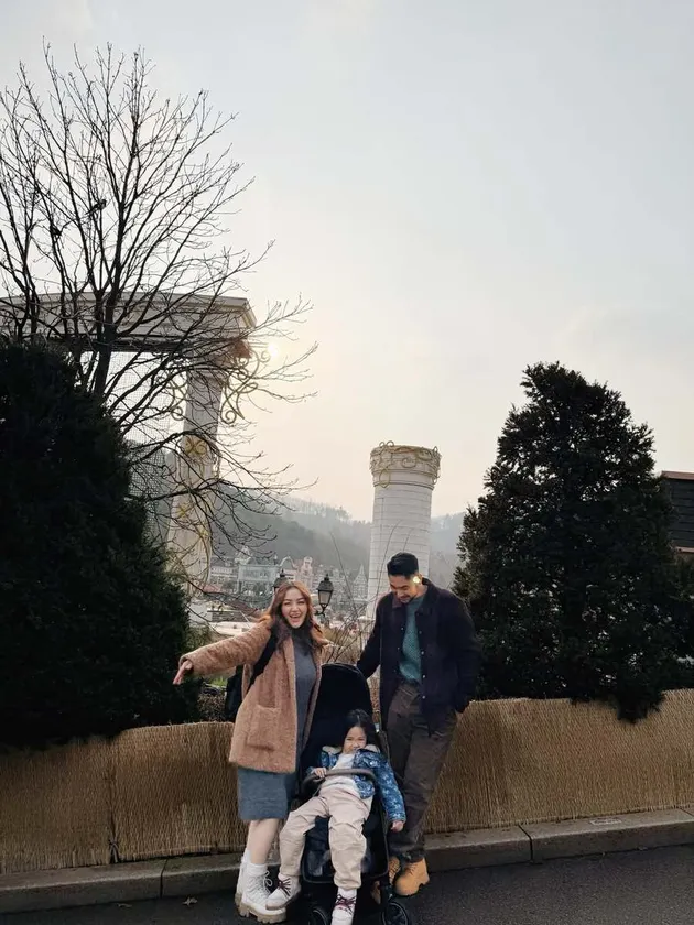 Momen hangat Siti Badriah liburan ke Korea Selatan