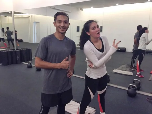 luna Maya - reino barack