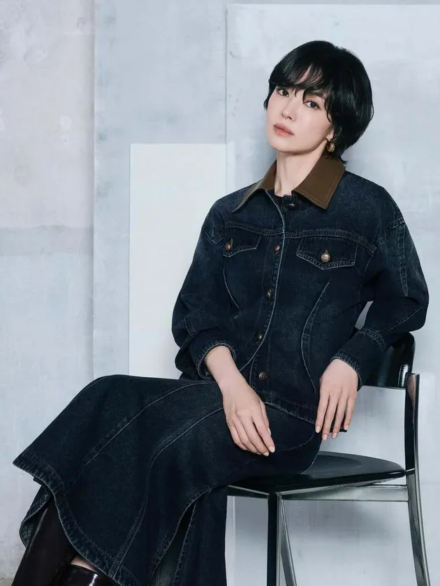 Song Hye Kyo dengan rambut pendek