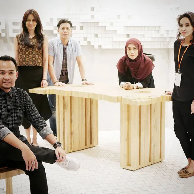 Sophia Latjuba &amp; Ariel