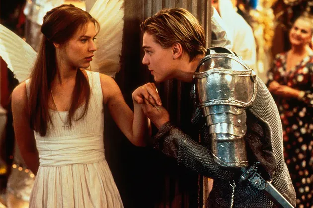 Siapa sih yang tak ingat dengan film berjudul ROMEO & JULIET ini? Siapa saja yang mengisi soundtracknya? Ada Radiohead dengan Talk Show Host, Exit Music For A Film, dan ada juga Garbage yang membawakan lagu #1 Crush.