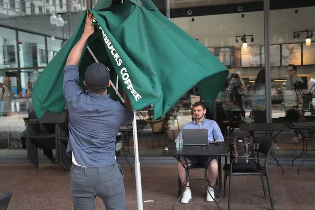 Starbucks di US tutup 8000 gerainya lebih awal