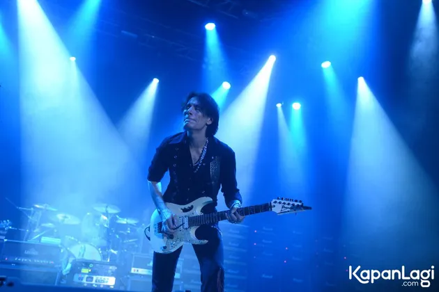 steve vai, yngwie malmsteen, generation axe
