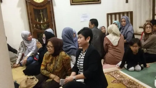 Rumah Duka Ayah Ariel NOAH