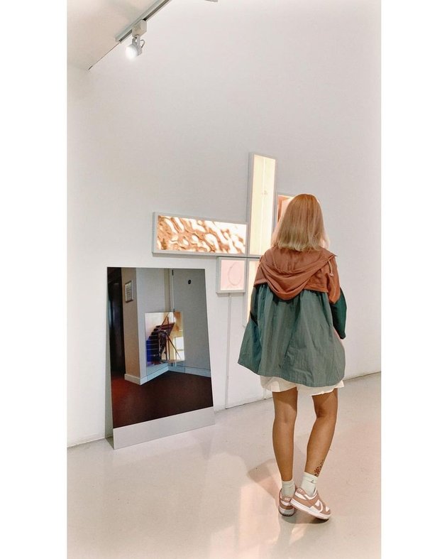 Can Already Smile Happily, 7 Photos of Joanna Alexandra Spending Me Time at the Museum