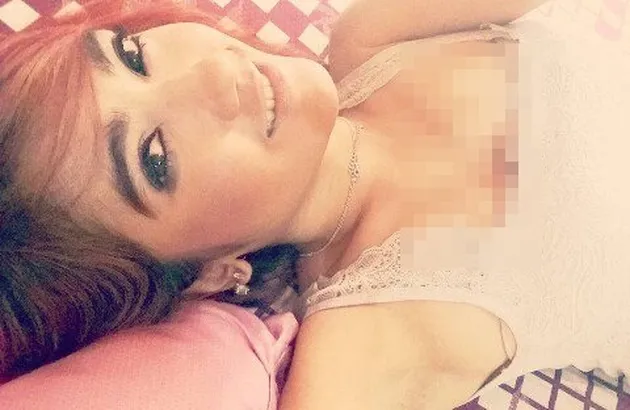 Foto Revi Mariska