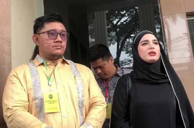 Yasmine Ow dan Aditya Zoni