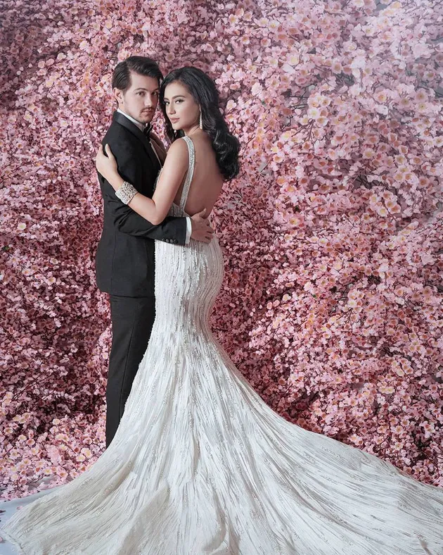 Marissa Nasution &amp; Benedikt Brueggemann