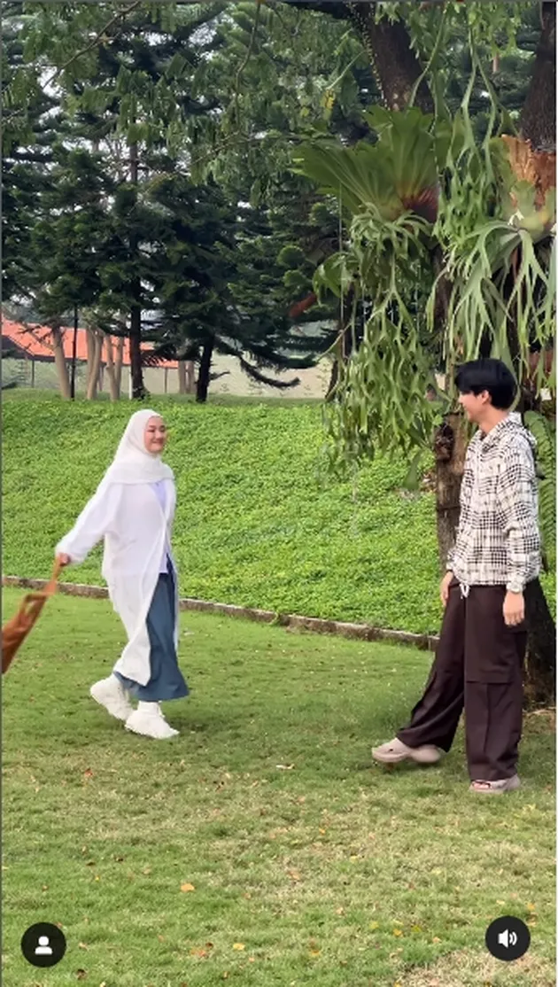 Rey Mbayang dan Dinda Hauw