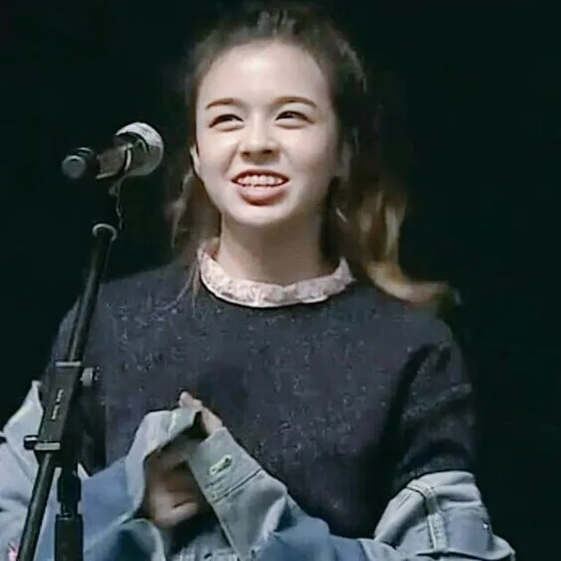 Vokalis JYPn, Lily M